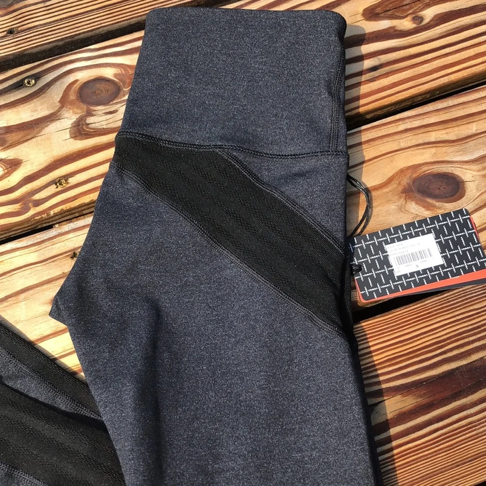 NWT Vimmia Hustle Leggings In Charcoal Heather Size Small - Picture 2 of 16